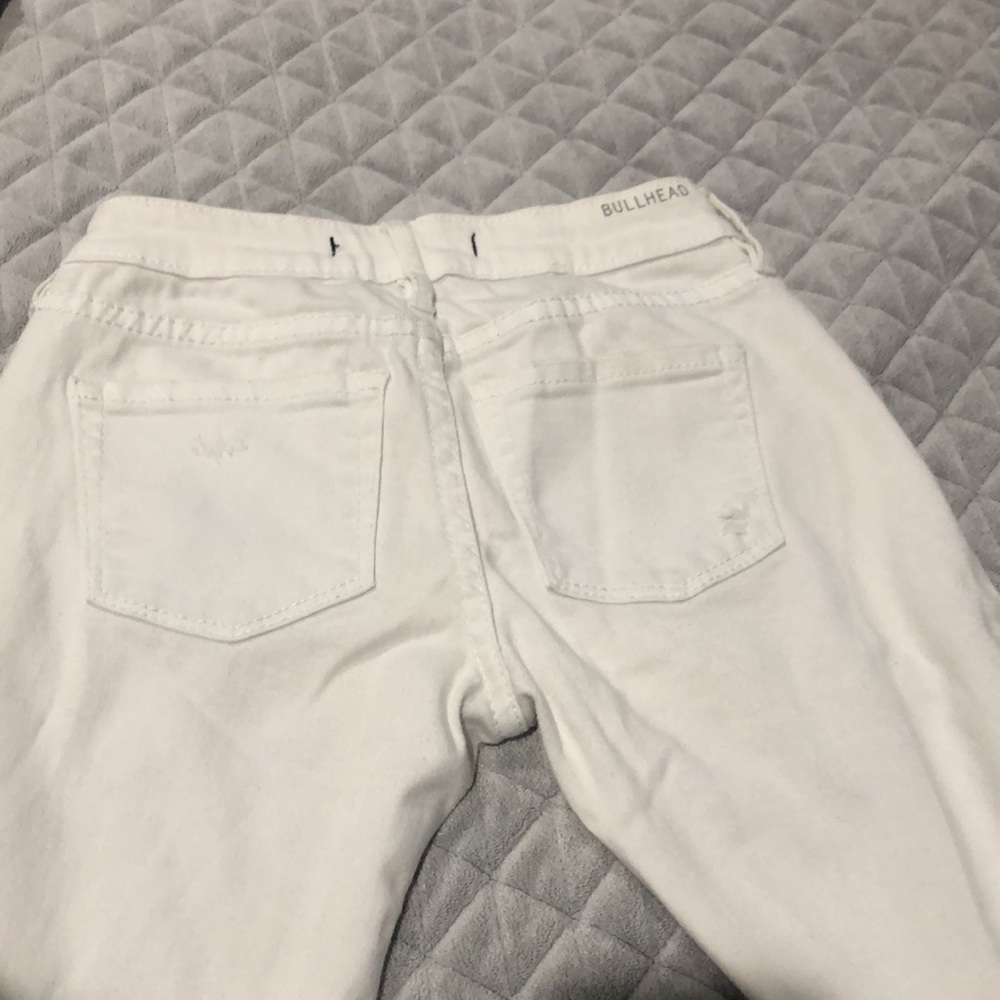 Bullhead Petite Jeans - Picture 4 of 9